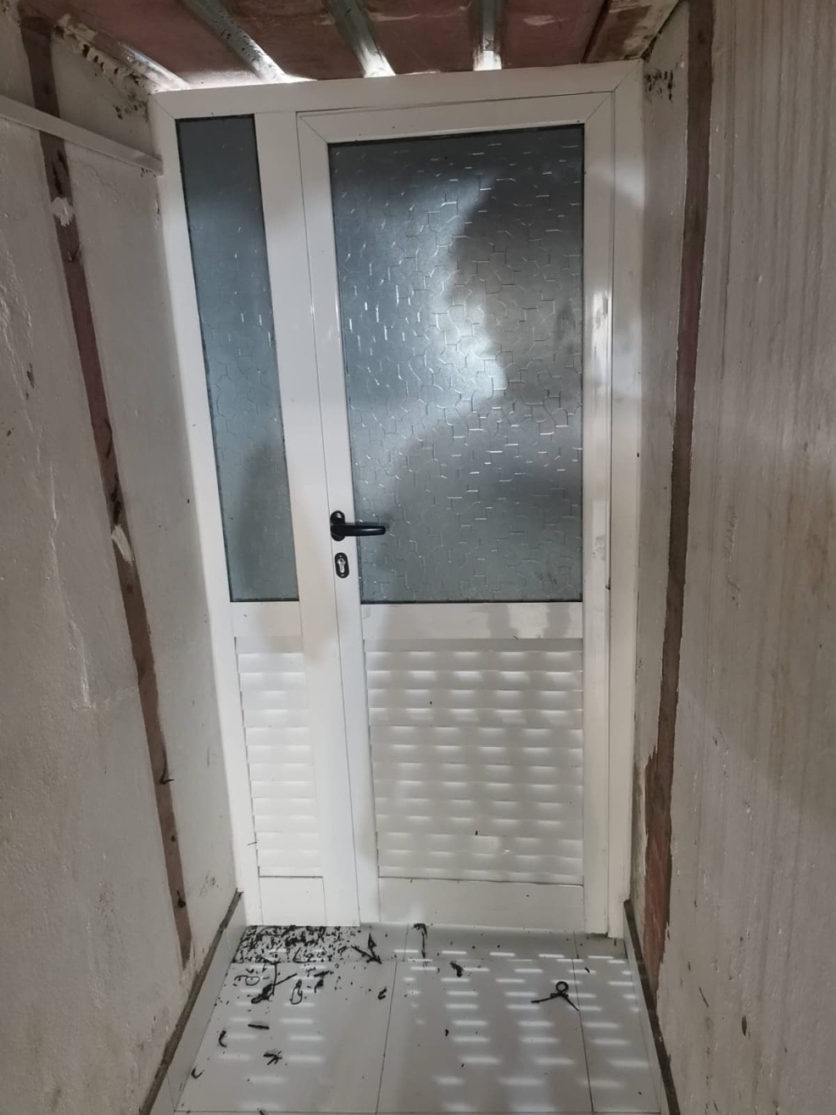 Porta técnica em obra